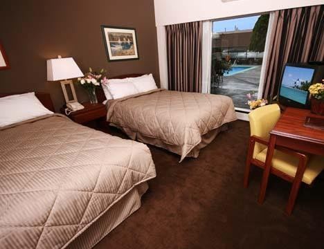 Comfort Inn Vancouver Airport Ричмънд Екстериор снимка